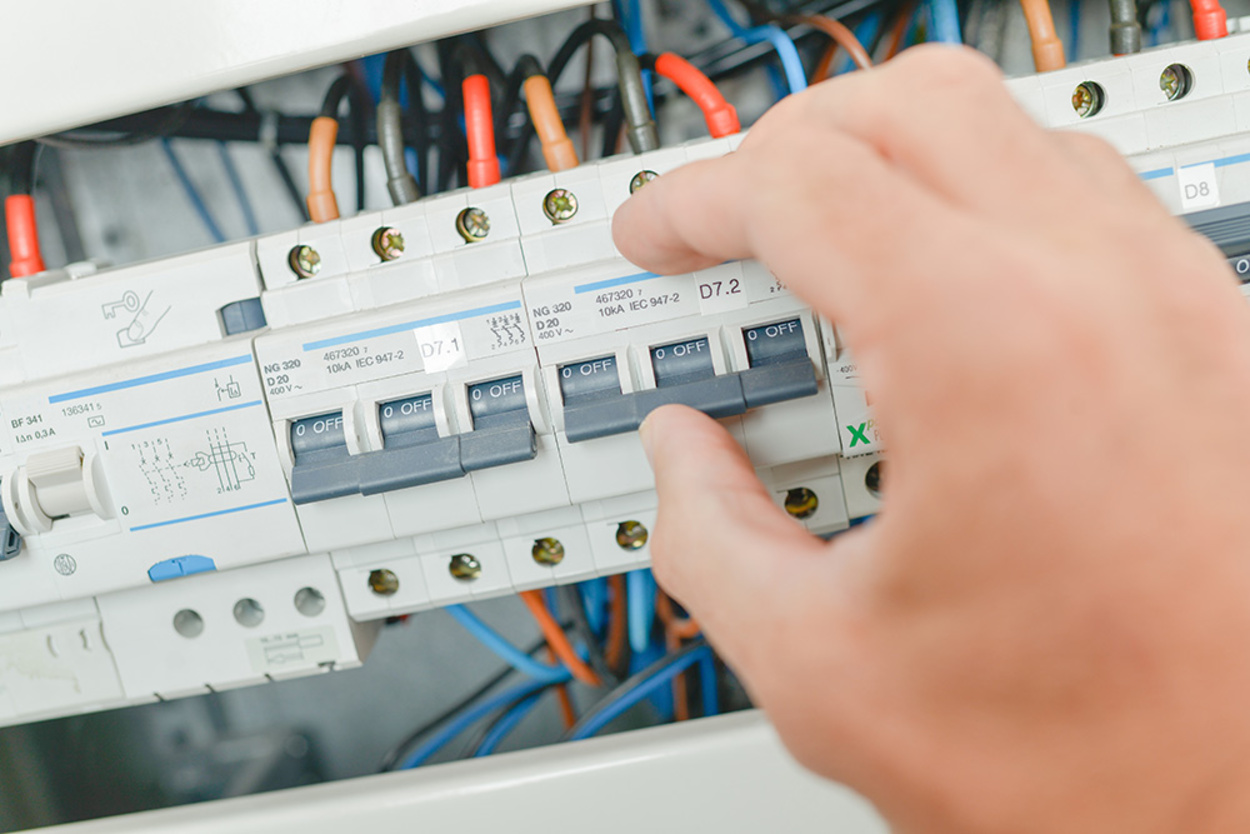 Schalt­schrank­bau bei Elektroanlagenbau Alisch GmbH in Zörbig